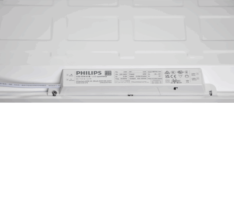 AURA BACK-LIt LED PANEL LIGHT 200LM CCT ADJUESTABLE (2)